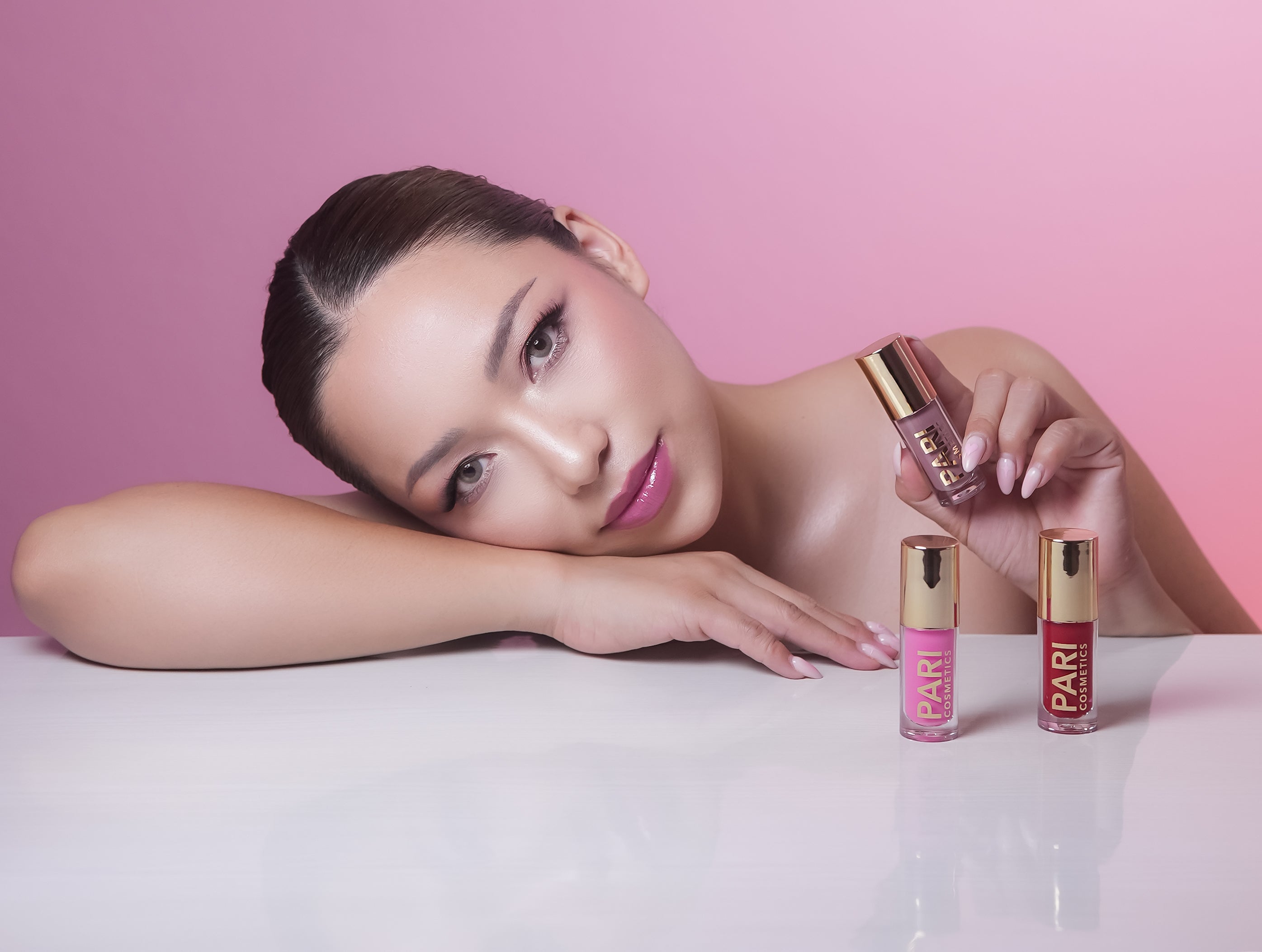 GLOSSY GLOW LIP SERUM