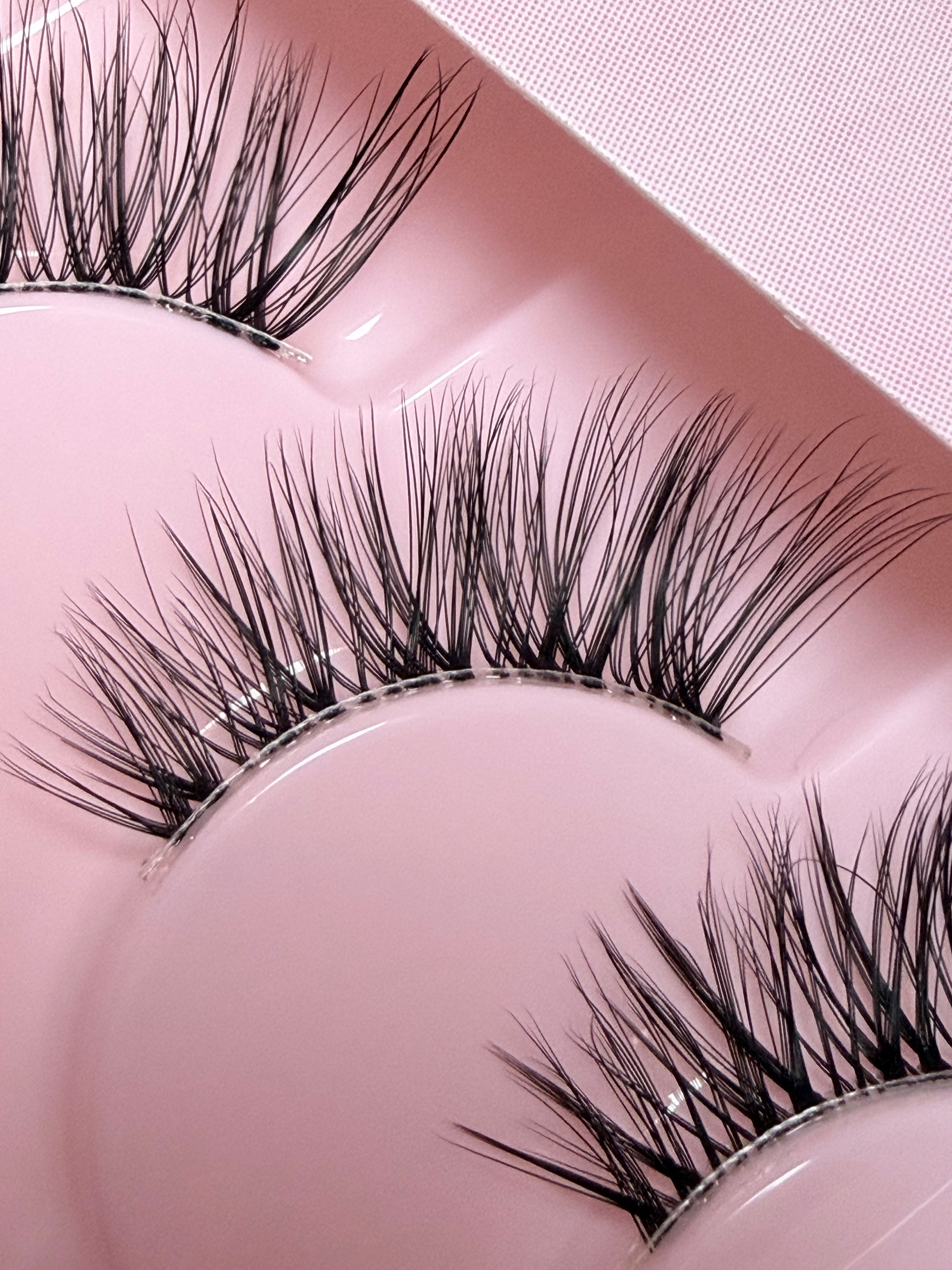 Natural Cat Eye Combo (Half Lashes + Glue Liner)